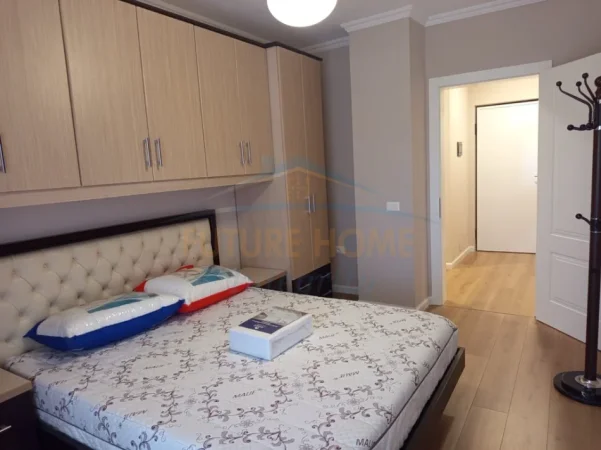 Tirane, jepet me qera apartament 1+1 Kati 9, 82 m² 80.000 € (9 Kateshet)