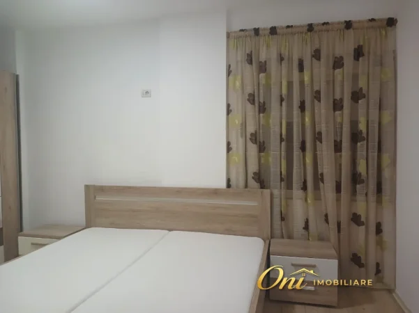 Tirane, jepet me qera apartament 2+1 Kati 8, 90 m² 500 € (RRUGA SHEFQET KUKA)