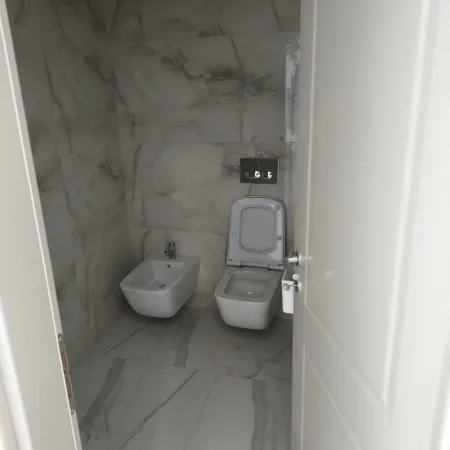 Tirane, shitet apartament 1+1+Ballkon Kati 3, 60 m² 132.000 € (Bulevardi i Ri)