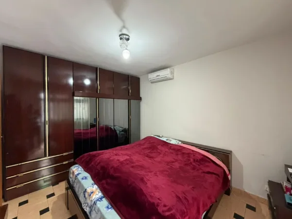 Tirane, shitet apartament 2+1 Kati 2, 77 m² 140.000 € (Oxhaku)