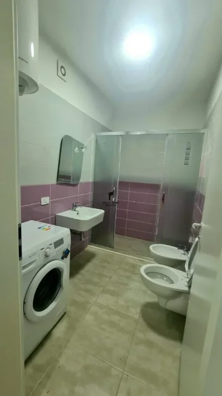 Tirane, jepet me qera apartament 2+1 Kati 5, 100 m² 500 € (SIRI KODRA)