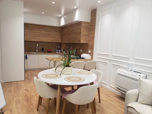 Tirane, shitet apartament 2+1 Kati 2, 118 m² 260.000 € (ASTIR)