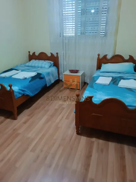 Jepet me qera Apartament 2+1 ne tregun elektrik prane kompleksit Grand (D8242A-202)