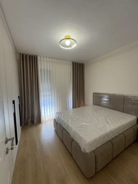 Tirane, jepet me qera apartament 1+1+Aneks+Ballkon Kati 4, 67 m² 600 € (rruga don bosko , jordan misja , bulevardi i ri)