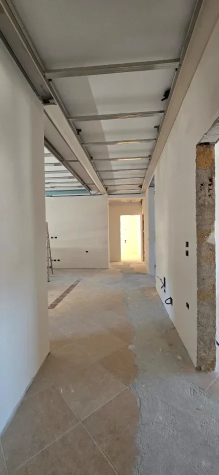 Tirane, shitet apartament 3+1+Ballkon Kati 3, 127 m² 220.000 €