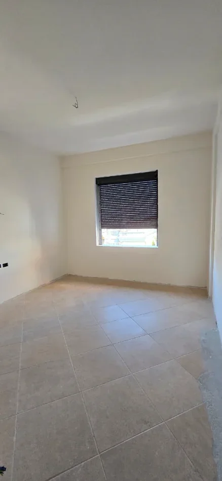 Tirane, shitet apartament 3+1+Ballkon Kati 3, 127 m² 220.000 €