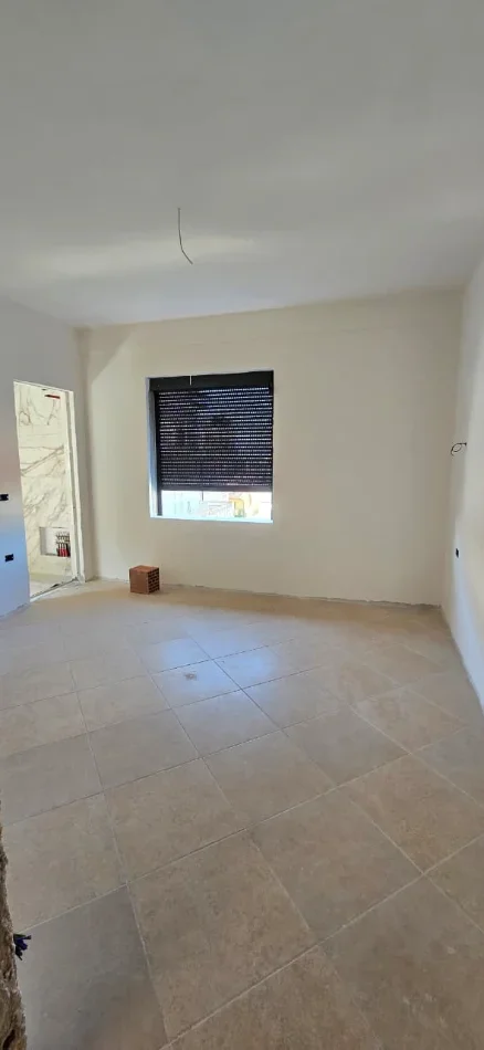 Tirane, shitet apartament 3+1+Ballkon Kati 3, 127 m² 220.000 €