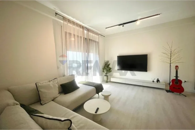 Tirane, jepet me qera apartament 2+1 , (Kodra e Diellit)