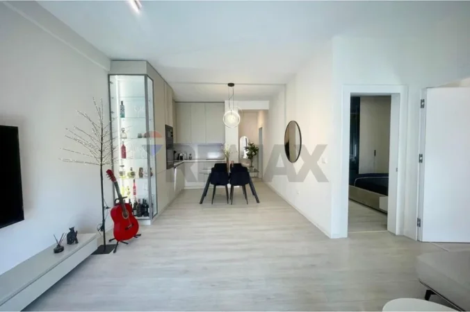 Tirane, jepet me qera apartament 2+1 , (Kodra e Diellit)