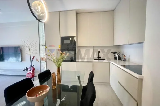 Tirane, jepet me qera apartament 2+1 , (Kodra e Diellit)