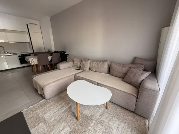 Tirane, shitet apartament 1+1 Kati 6, 75 m² 202.000 € (selvia)