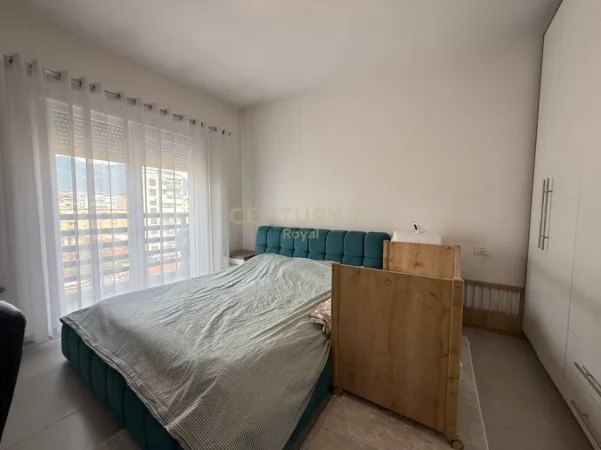 Tirane, shitet apartament 1+1 Kati 6, 75 m² 202.000 € (selvia)