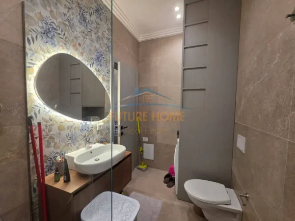 Qera,Apartament 1+1+post parkimi,Rruga e Kavajes 0696069906