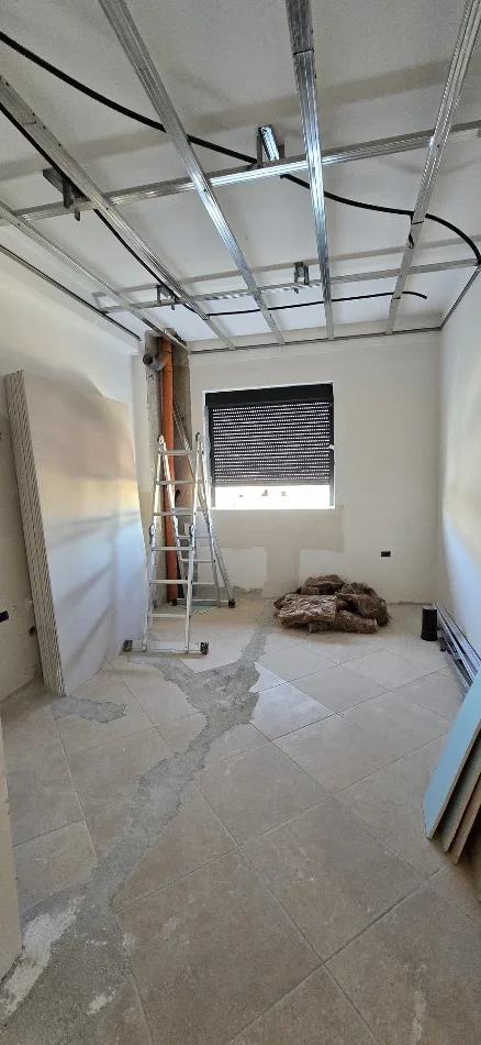 Tirane, shitet apartament 3+1+Ballkon Kati 3, 127 m² 220.000 € 