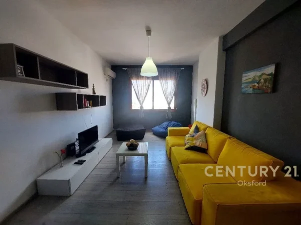 Vlore, shes apartament 1+1 Kati 8, 105.000 €