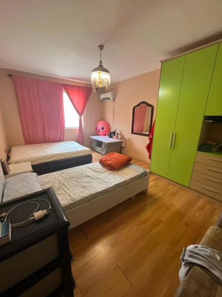 Tirane, jepet me qera apartament 2+1 Kati 3, 78 m² 500 € 
