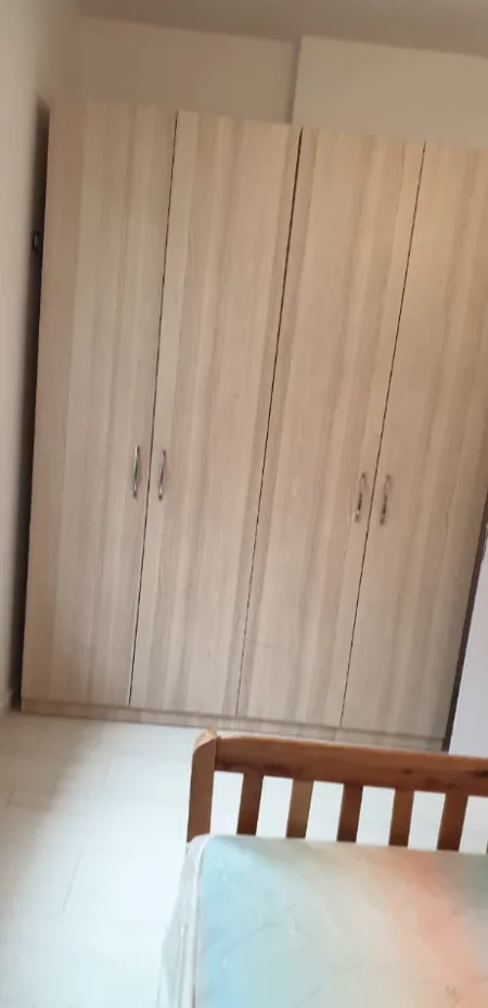 Tirane, shitet apartament 1+1+Ballkon Kati 1, 59 m² (Rruga Tre Vellezerit Kondi)