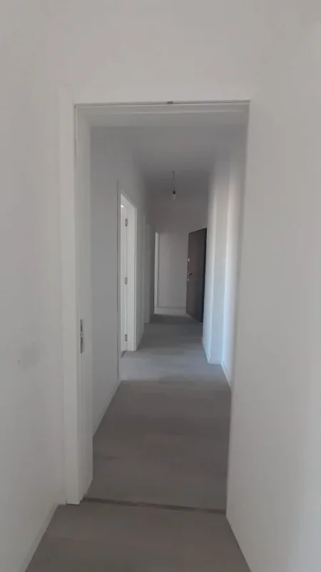 Tirane, shitet apartament 2+1 Kati 8, 92 m² 88.000 € 