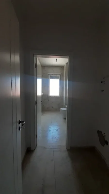 Tirane, shitet apartament 2+1 Kati 8, 92 m² 88.000 € 