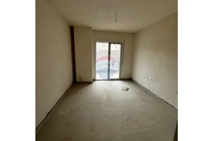 Tirane, shitet apartament , 116 m² 194.000 € 