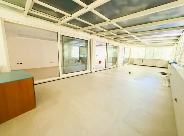 Tirane, shitet apartament 2+1+Aneks+Ballkon Kati 2, 132 m² 410.000 € (Shallvaret)