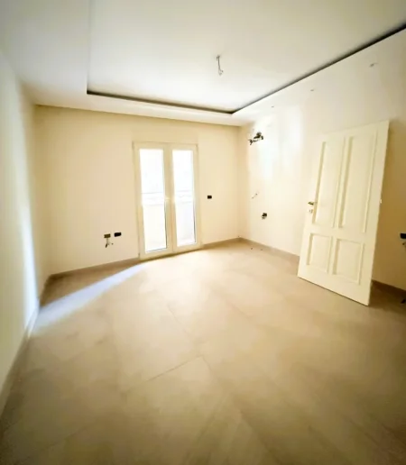 Tirane, shitet apartament 2+1+Aneks+Ballkon Kati 2, 132 m² 410.000 € (Shallvaret)