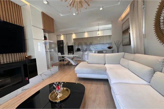 Tirane, shitet apartament , 122 m² 350.000 € 