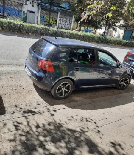 Shitet makine Golf 5 Nafte, blu manuale Kondicioner