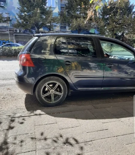 Shitet makine Golf 5 Nafte, blu manuale Kondicioner
