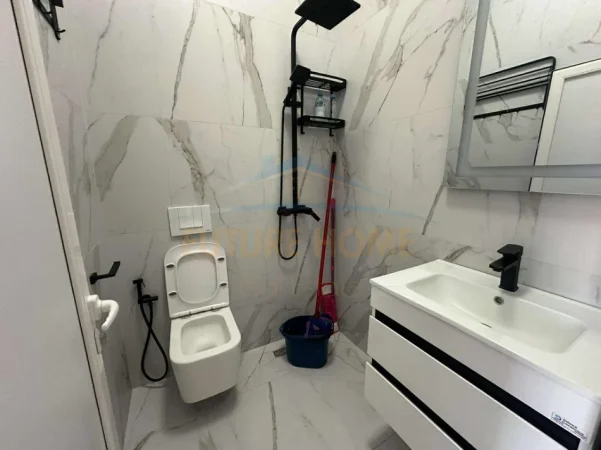 Tirane, jepet me qera apartament Studio Kati 2, 28 m² 250 € (Poliklinikes nr.6.)