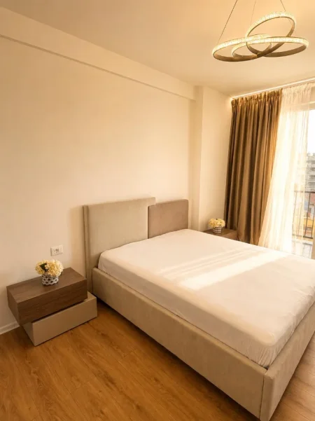 Tirane, jepet me qera apartament 1+1 Kati 6, 65 m² 400 € (paskuqan)