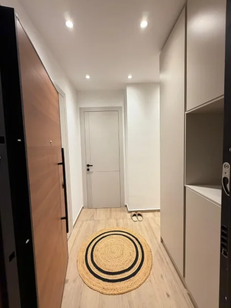 Tirane, jepet me qera Apartament 1+1+Ballkon Kati 6, 65 m², Çmimi 70.000 Lekë të Reja, (Tek Zogu i Zi ,Pranë Ring Center, Tiranë.)