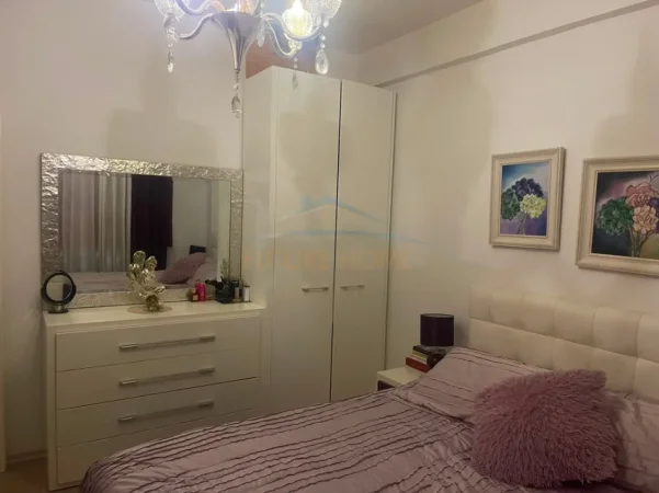 Tirane, jepet me qera apartament 2+1+PARKIM, Kati 6, 80 m² 600 € (YZBERISHT)