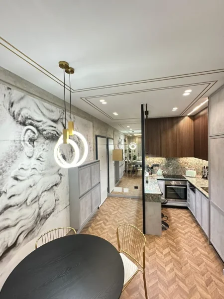 Tirane, jepet me qera apartament 1+1 , 1.100 € (Rruga e Kavajes)