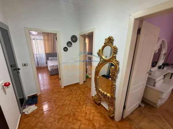 Tirane, shitet apartament 2+1 Kati 3, 72 m² 210.000 € 