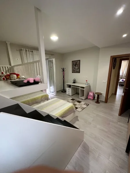 Tirane, shitet apartament 2+1+Ballkon , 101 m² 165.000 € (Rruga "Dalip Topi" Rezidenca "Platea")