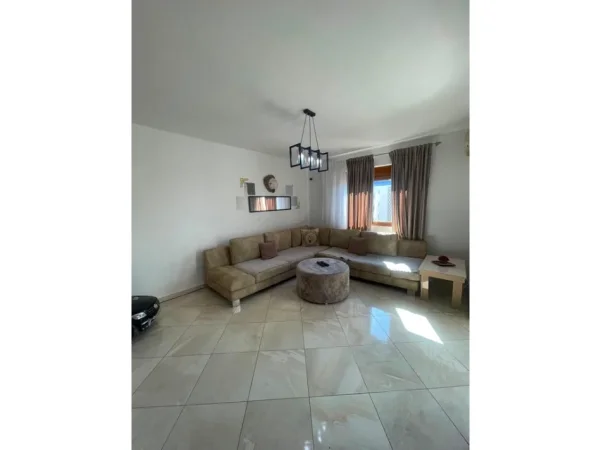 Shitet, Apartament 1+1 , Laprakë, Tirane 0696069906