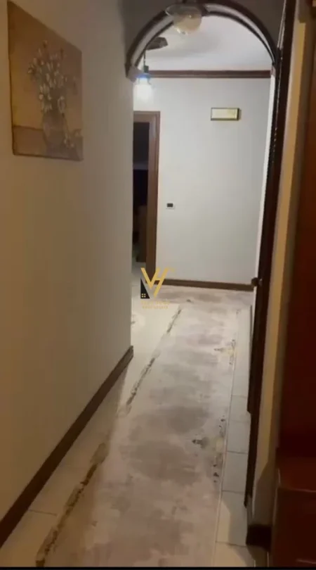 Tirane, shitet apartament 3+1+Ballkon Kati 4, 145 m² 250.000 € (LAPRAKE)