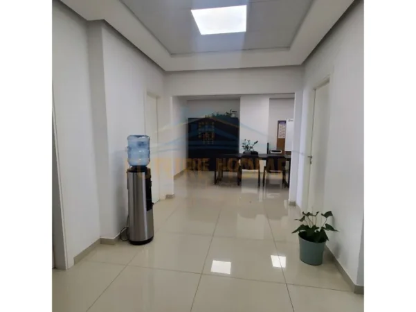 Qera, Ambient Biznesi, Rruga e Kavajës 0696069906