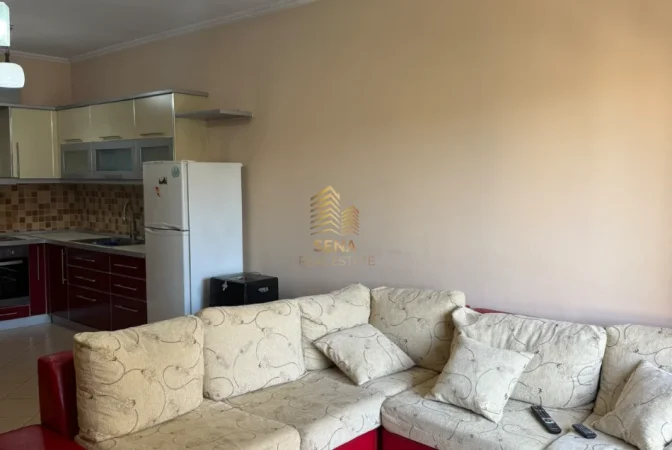 Tirane, jepet me qera apartament 1+1+Ballkon Kati 3, 65 m² 550 € (Ali Demi)