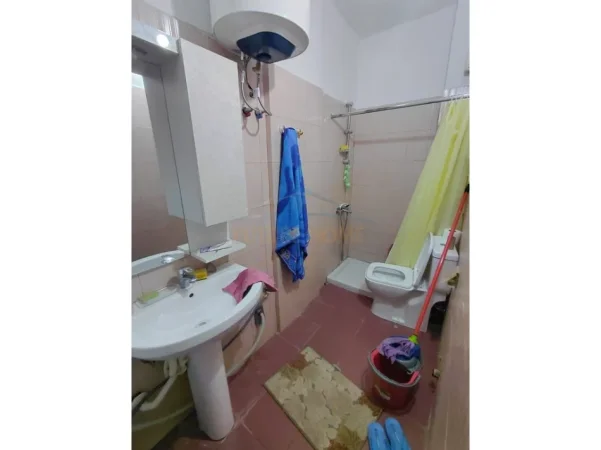 Shitet. Apartament 1+1, Shkembi Kavajes, Durres 0696069906