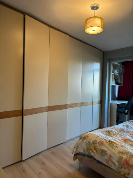 Tirane, jepet me qera apartament 3+1+Aneks+Ballkon Kati 6, 125 m² 1.000 € (rruga mine peza)