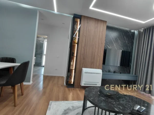 Tirane, jepet me qera apartament 2+1 Kati 2, 88 m² 900 € 