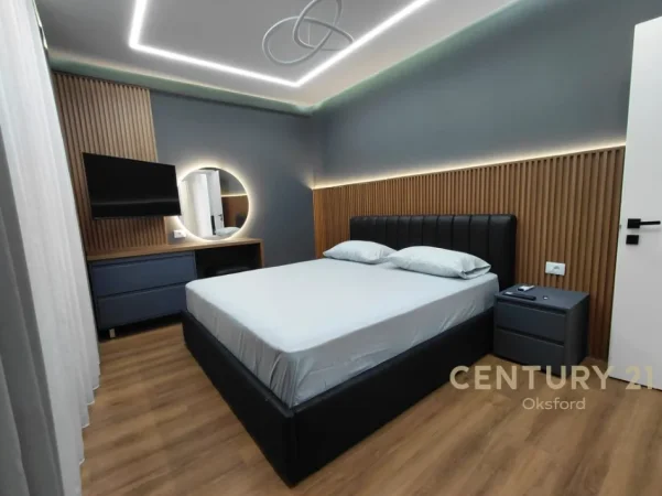 Tirane, jepet me qera apartament 2+1 Kati 2, 88 m² 900 € 