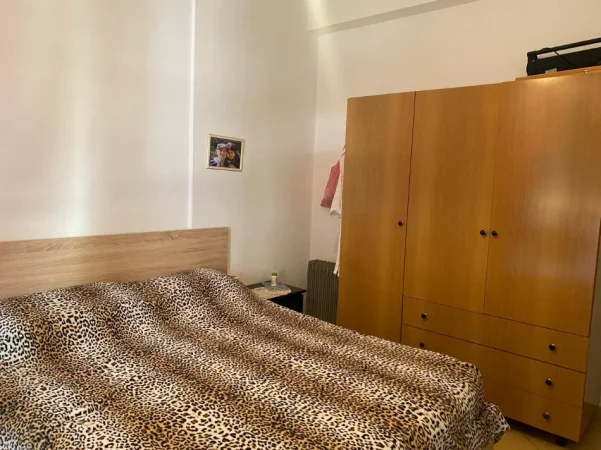 Tirane, shitet 2+1 Kati 8, 90 m² 145.000 € (Rruga joklin persi)