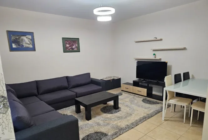 Tirane, shitet 2+1 Kati 8, 90 m² 145.000 € (Rruga joklin persi)