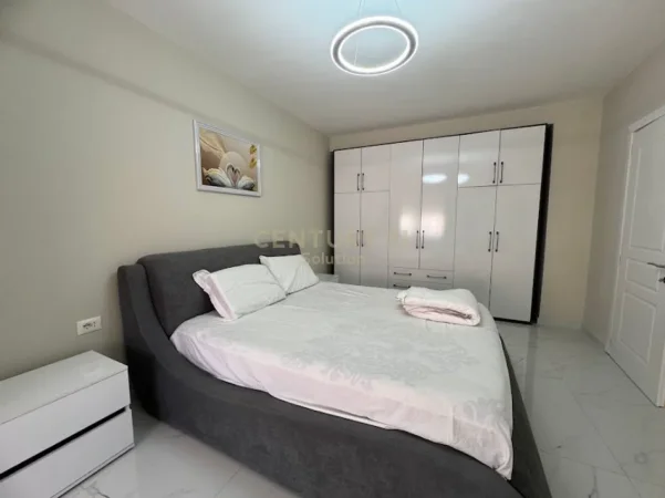Tirane, jepet me qera apartament 1+1 Kati 6, 60 m² 650 € (Rruga MinePeza)