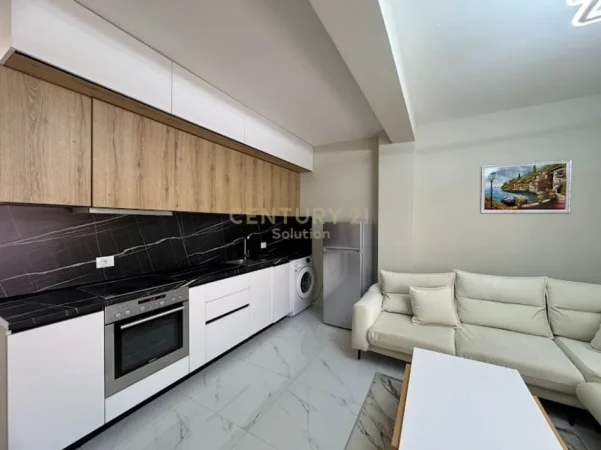 Tirane, jepet me qera apartament 1+1 Kati 6, 60 m² 650 € (Rruga MinePeza)