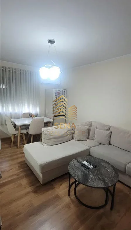 Tirane, jepet me qera apartament 2+1 Kati 2, 60 m² 500 € (Kinostudio)