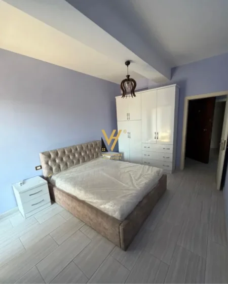 Tirane, jepet me qera apartament 1+1+Ballkon Kati 3, 60 m² 520 € (ASTIR)